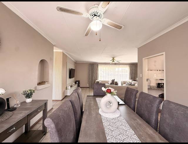 4 BEDROOM HOUSE RENTED IN AVIARY HILL